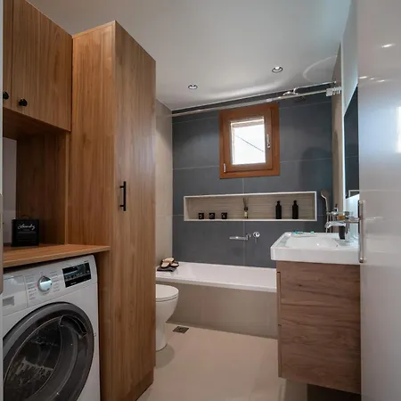 Lithos Brand New 2025 فيلة Katouna